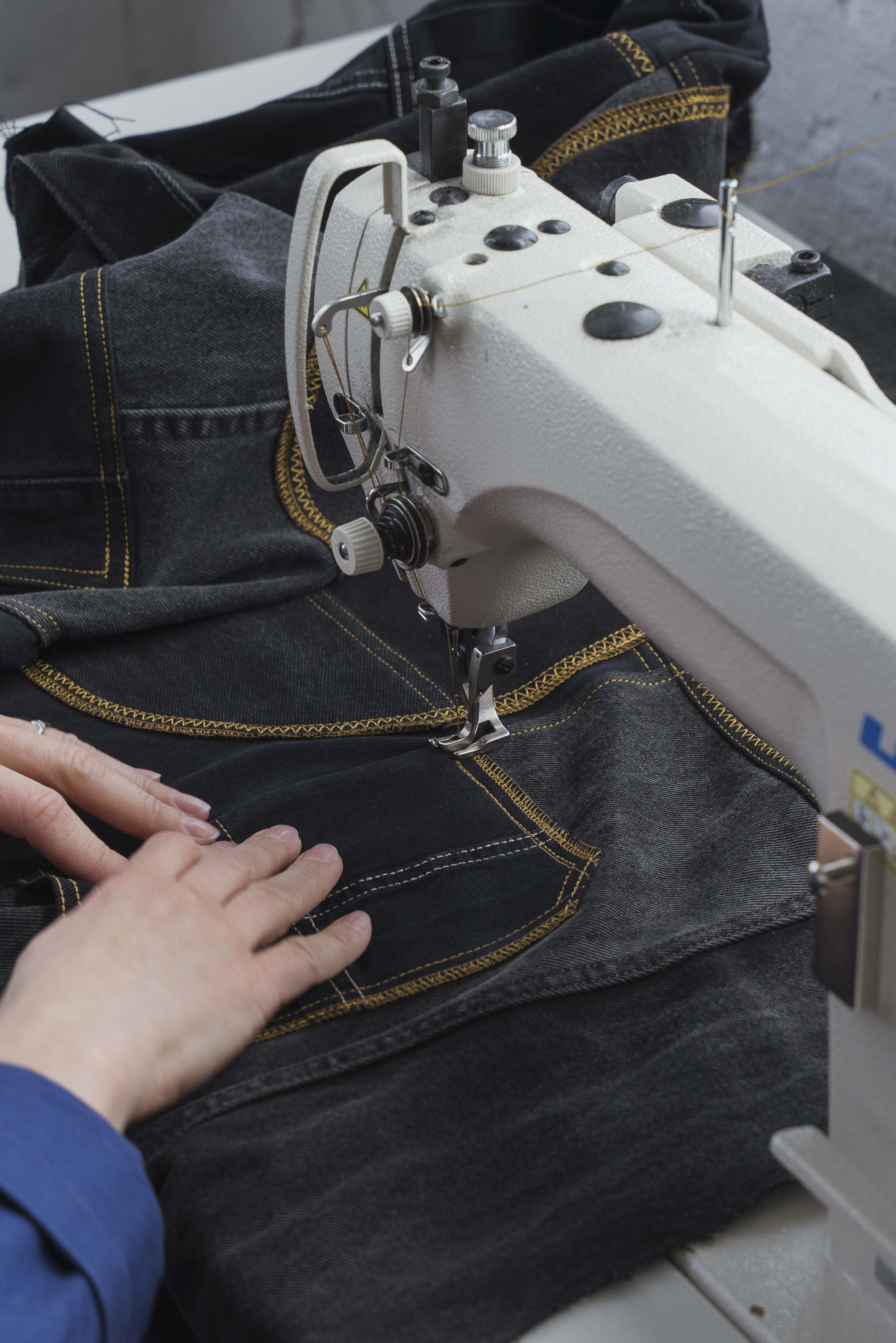 Wildrootz_Upcycled-denim_studio-portraits_004_LOW.jpg